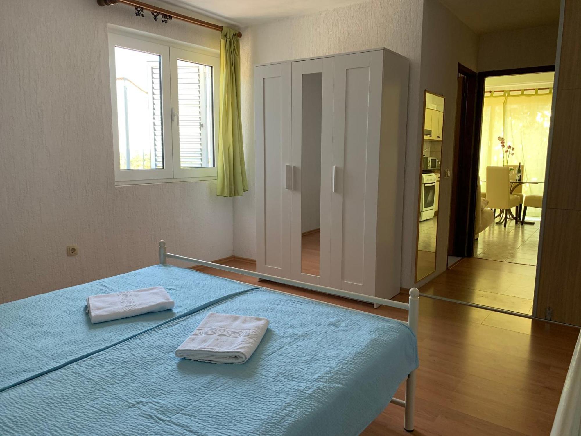 Apartments Jaca Банёл Экстерьер фото